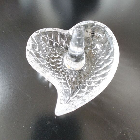 Godinger Studio Crystal Heart Ring Holder in box - Picture 2 of 4